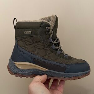 Women’s winter boot
